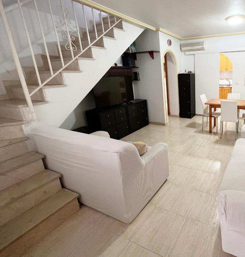 Casa Jorge Villa ตอร์เรเวียคา ภายนอก รูปภาพ